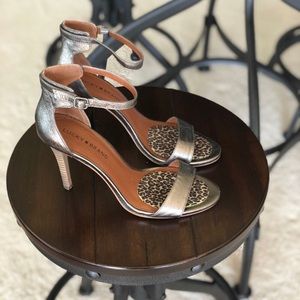 COPY - Lucky Brand Pewter EUC high heels